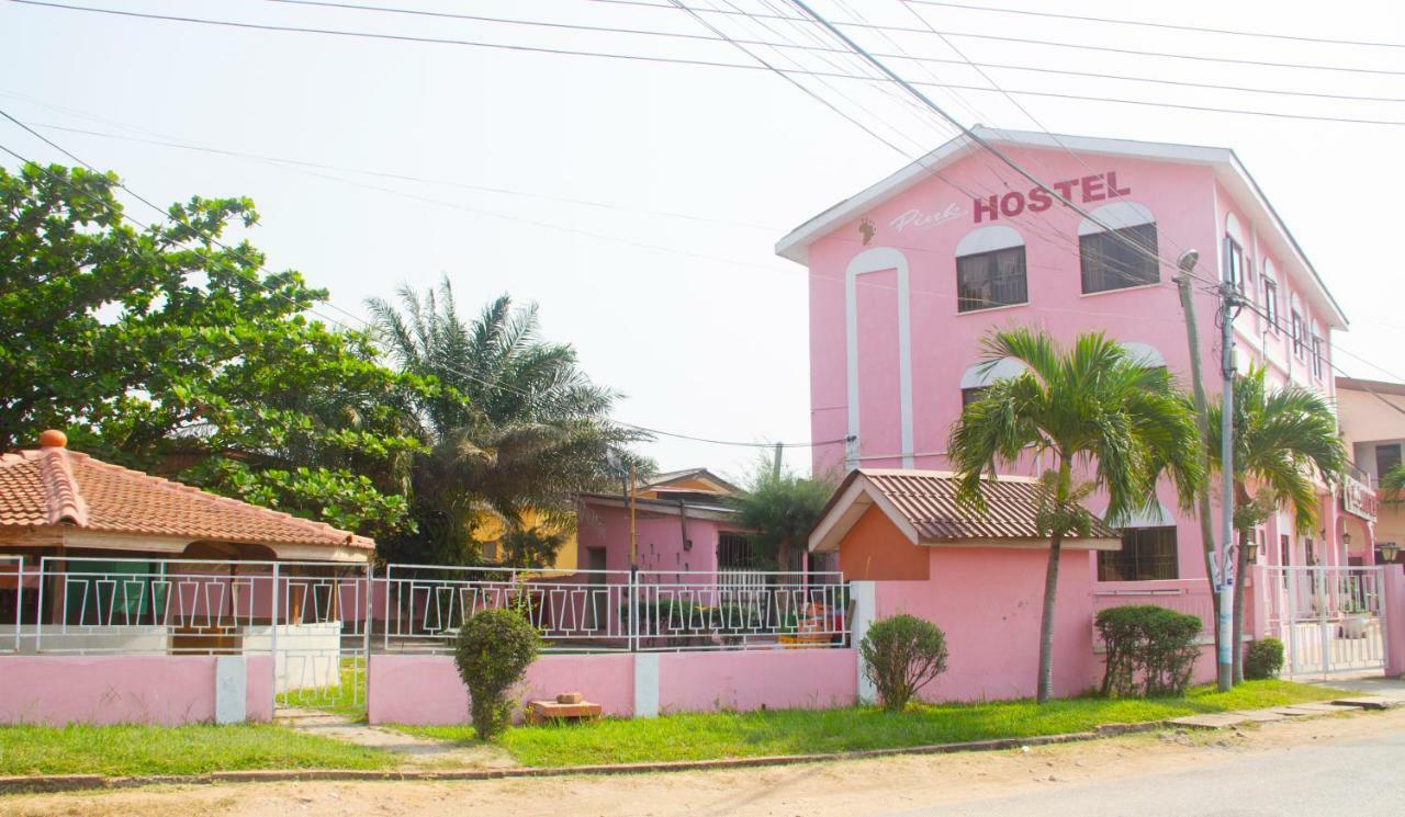 Pink Hostel 아크라 외부 사진