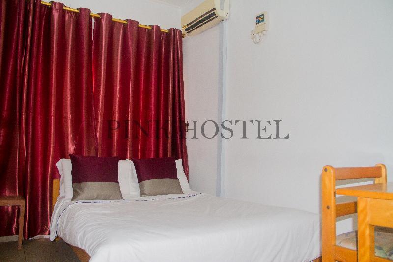Pink Hostel 아크라 외부 사진